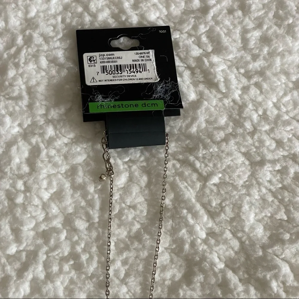 ✅host Pick✅ Vieste Crystal Collection Necklace, New in Box with Tag